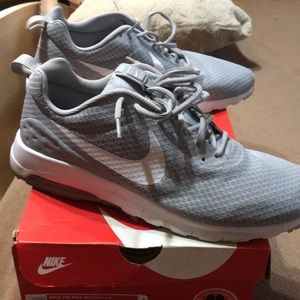 Men’s Nike Air Max Motion LW